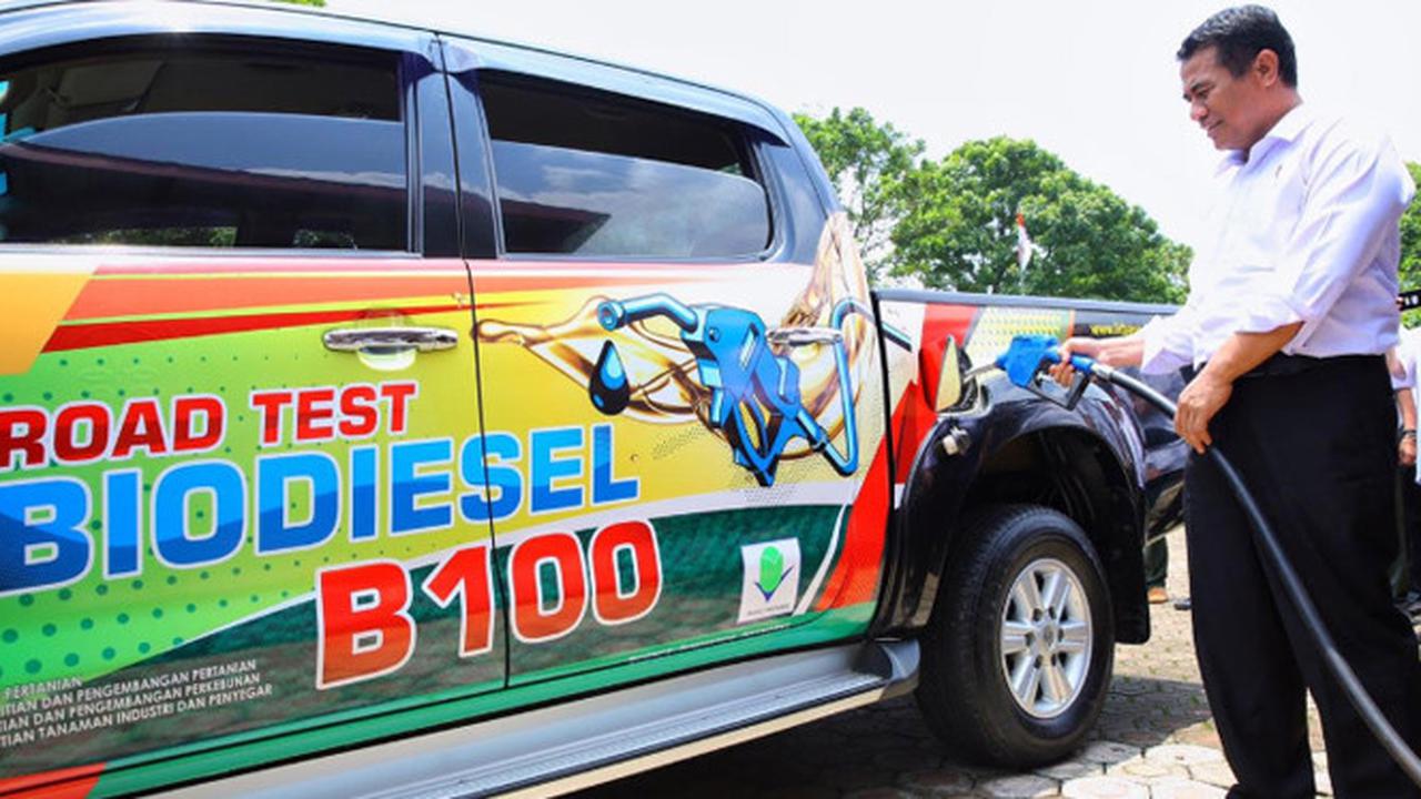 Kementan Targetkan Mobil dan Alat Mesin Pertanian Pakai B100
