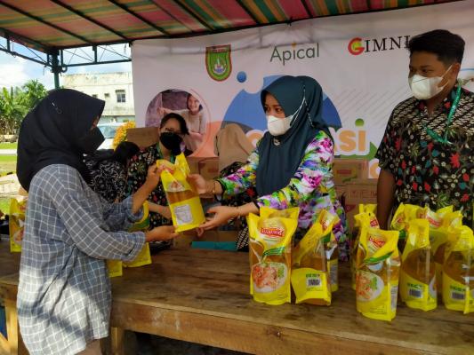 Apical Group Berkolaborasi dengan Kemenko Perekonomian dan GIMNI Gelar Operasi Pasar Minyak Goreng