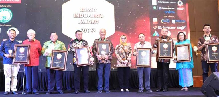 Majalah Sawit Indonesia Anugerahkan 55 Penghargaan dalam Gelar Sawit Indonesia Award 2022